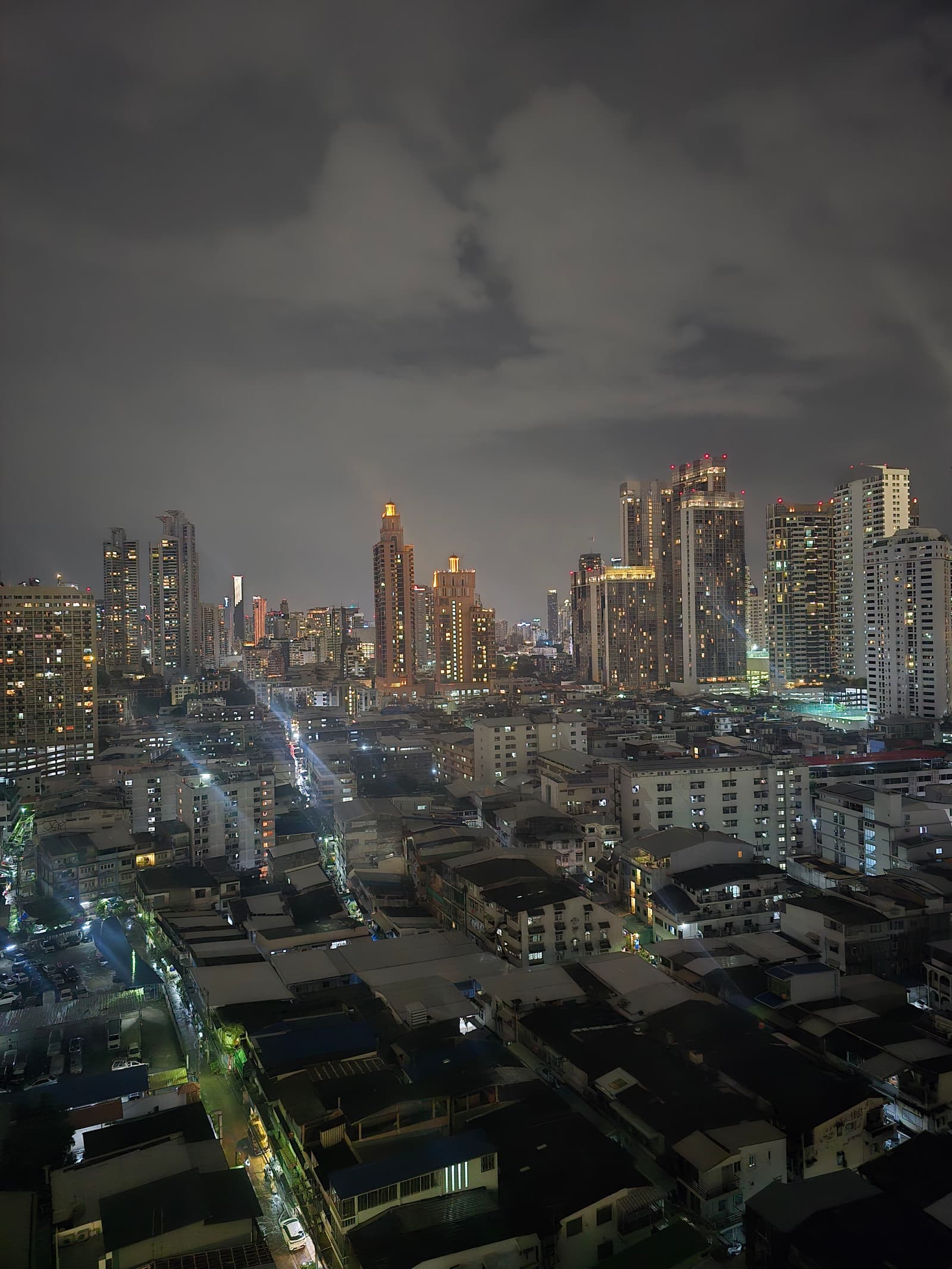 Life Rama 4 - Asoke - Image 5