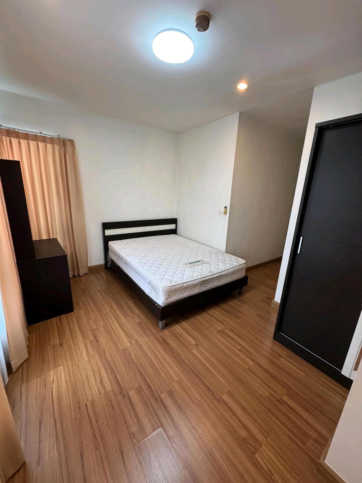 The Wellington Condo - Image 5