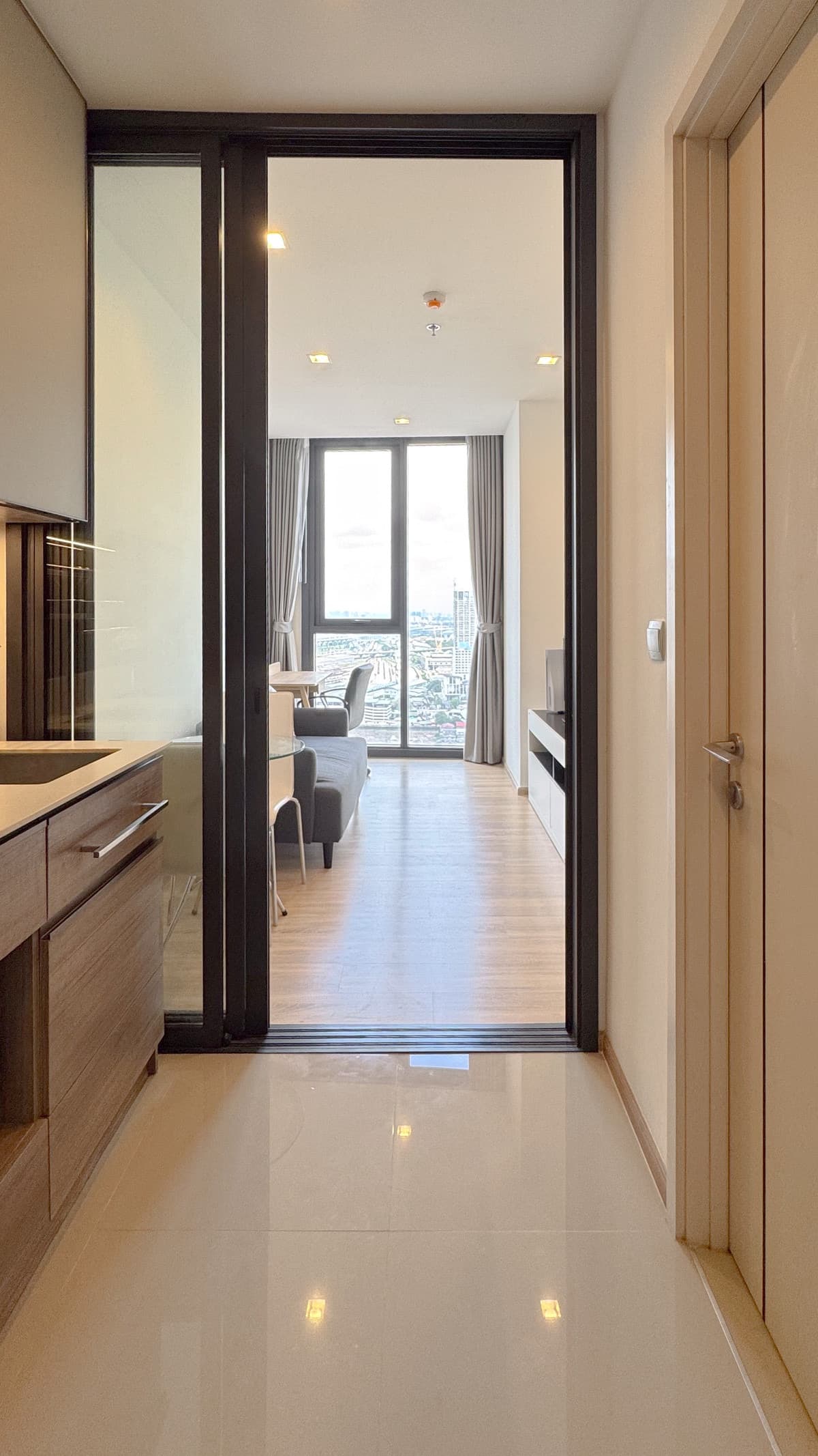 เดอะ ไลน์ พหล - ประดิพัทธ์ - Image 2