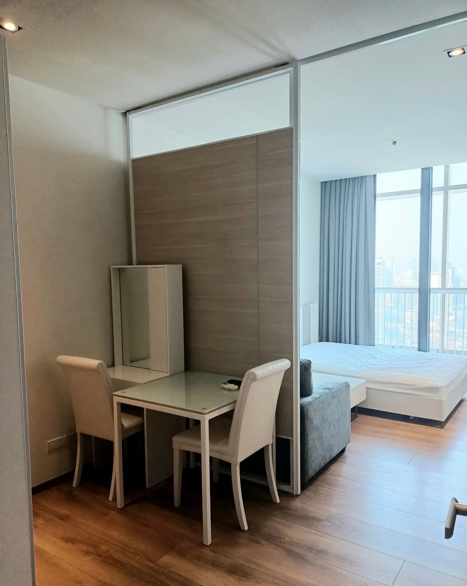 Park Origin Phrom Phong (Park 24) - Image 2