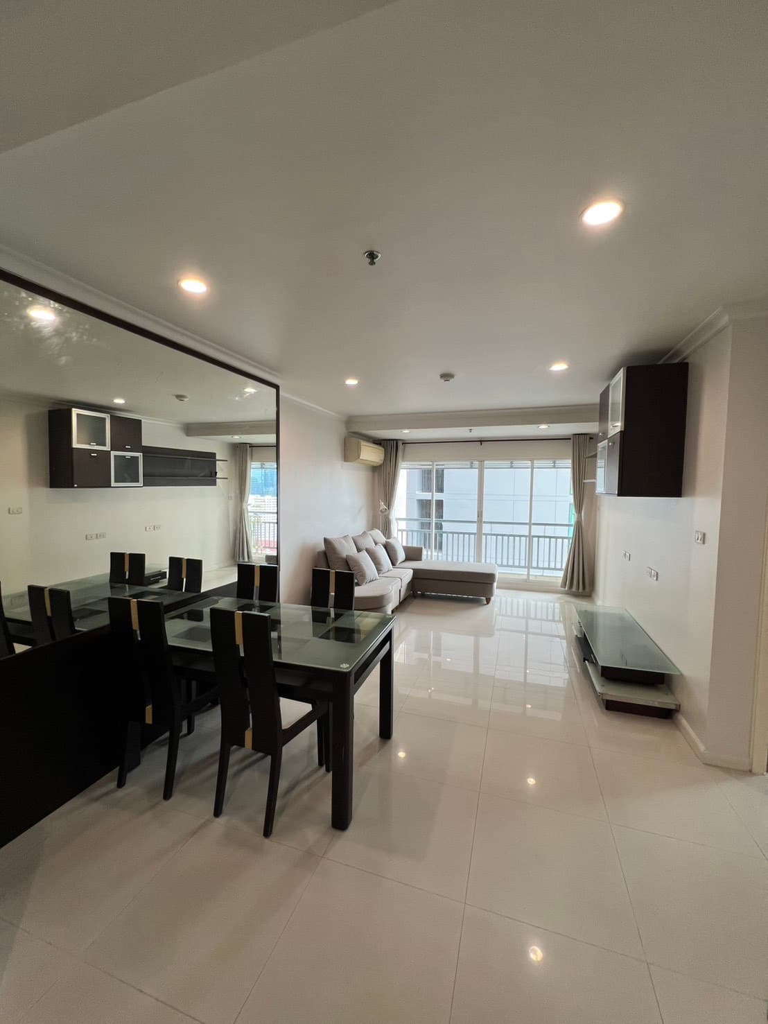 Grand Park View Asoke
- Image 2